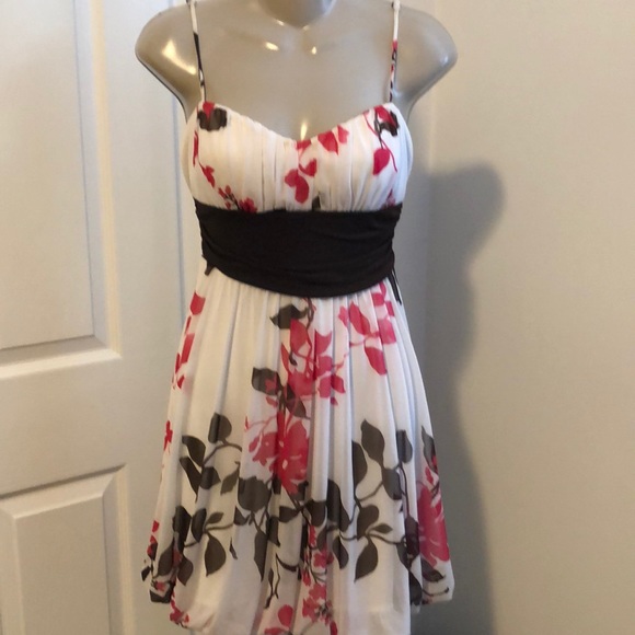 Speechless Dresses & Skirts - Very beautiful dress